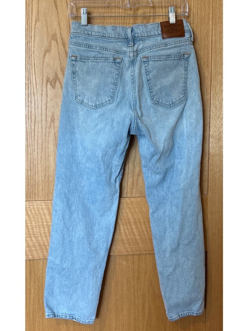 Abercrombie & Fitch Mens Light Wash Jeans 29W 30L Athletic Straight A&F Vintage - Picture 2 of 4